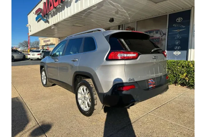 $12499 : 2015 Cherokee Latitude image 6