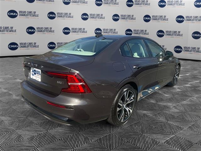 $50495 : PRE-OWNED 2024 VOLVO S60 B5 P image 5