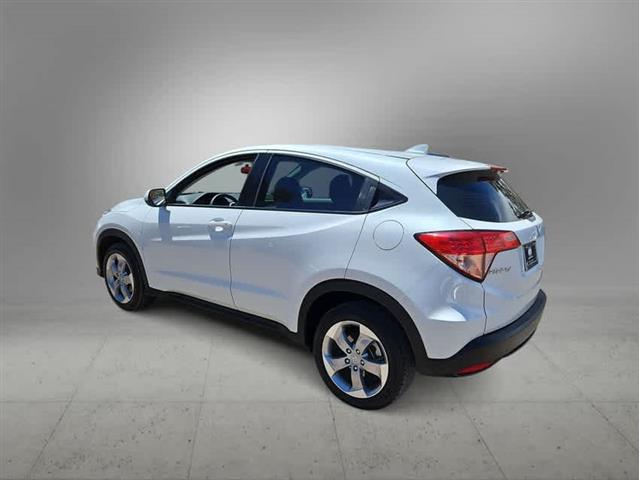 $15990 : Pre-Owned 2017 Honda HR-V LX image 3