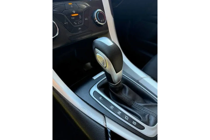 $4990 : 2016 Fusion SE image 4