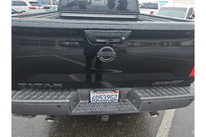 $20000 : Nissan Titan 2017 4x4 PRO-4X image 9