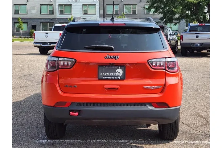 $14752 : 2019 Compass Trailhawk image 10