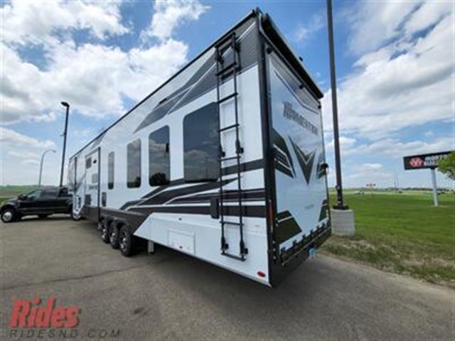 $120999 : 2022 Grand Design Momentum 39 image 5