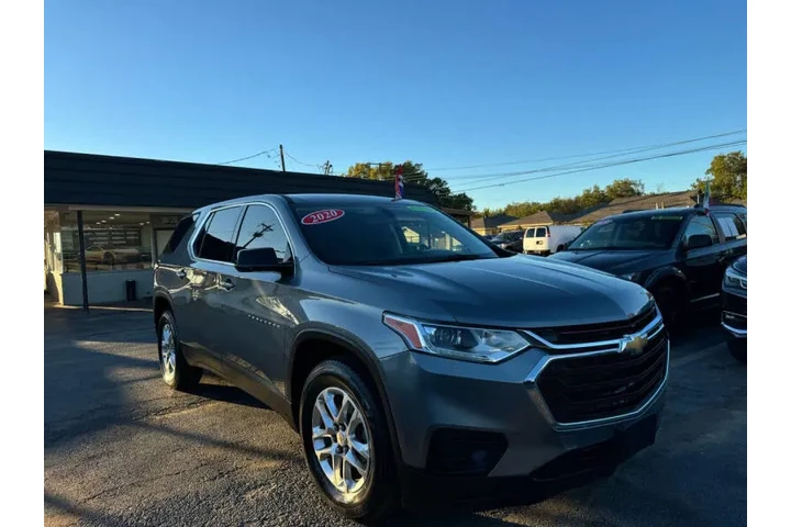 $19900 : 2020 Traverse LS image 5