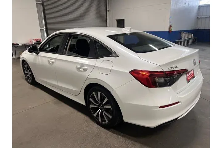 $23982 : Honda Civic 2023 EX 4dr Seda image 5