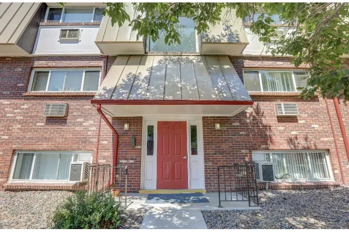 $1100 : Cozy 1-Bedroom and 1-Bathroom image 8