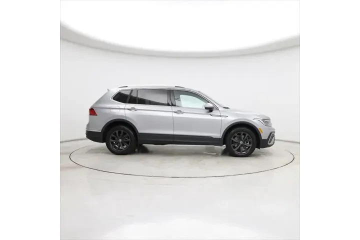 $21998 : Volkswagen Tiguan 2024 SE 4d image 7