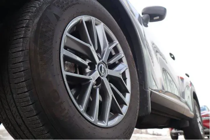 $20366 : Nissan Rogue 2023 AWD S 4dr image 10