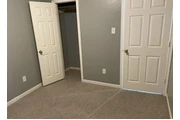Rento cuarto en casa 77085 en Houston