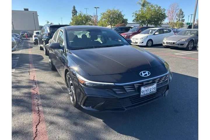 $20500 : Hyundai ELANTRA 2025 SEL Spo image 4