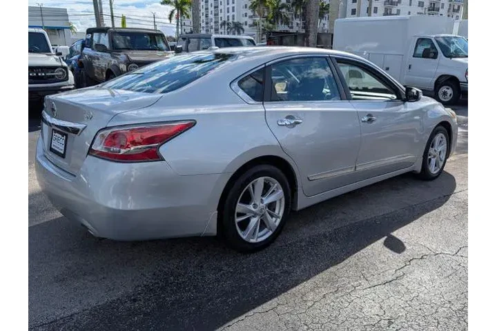 $7997 : Nissan Altima 2015 2.5 SV 4d image 7
