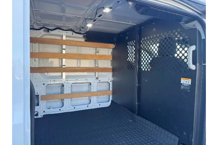 $33988 : Ford Transit 2023 250 3dr LW image 8