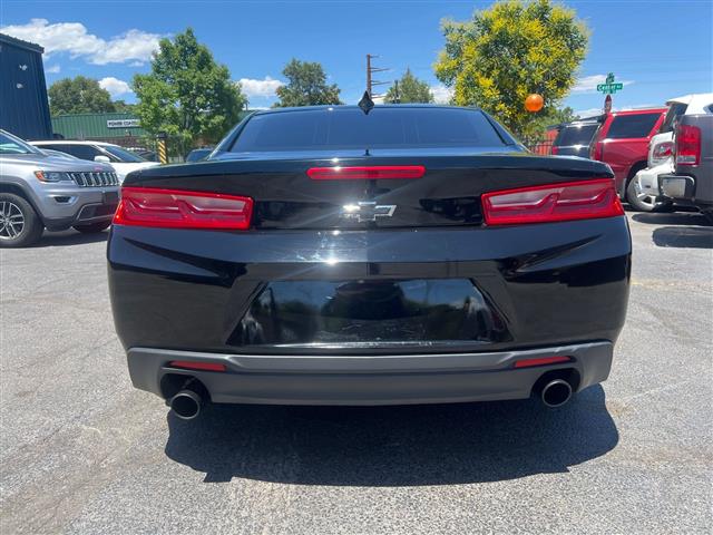 $17088 : 2017 Camaro LS, MANUAL TRANNY image 8