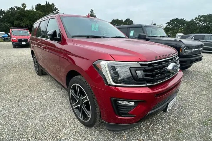 $32981 : Ford Expedition 2019 4x4 Lim image 4