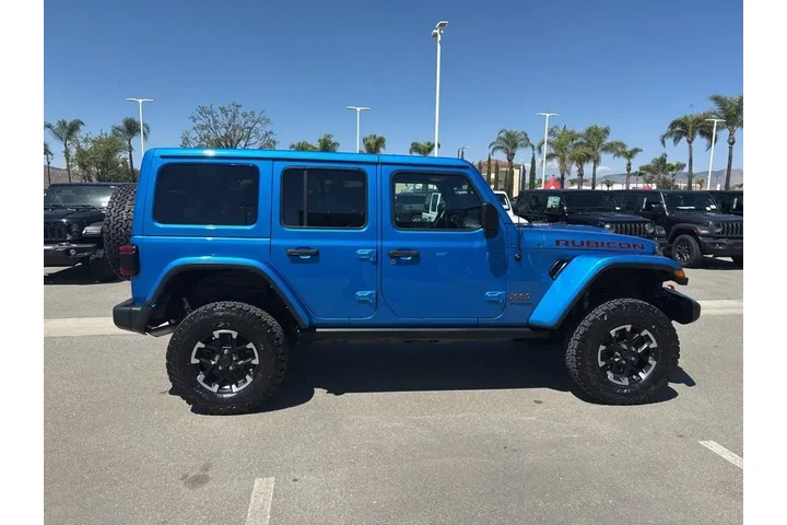 $39995 : Jeep Wrangler Unlimited 2022 image 9