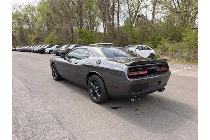 $24500 : Dodge Challenger 2020 AWD SX image 6