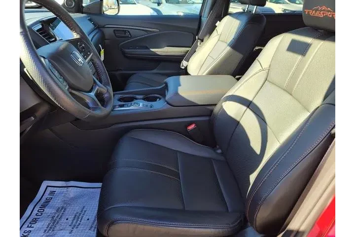 $38477 : Honda Passport 2025 AWD Trai image 8