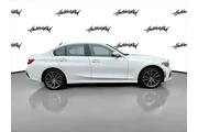 $22995 : BMW 3 Series 2021 AWD 330i x thumbnail