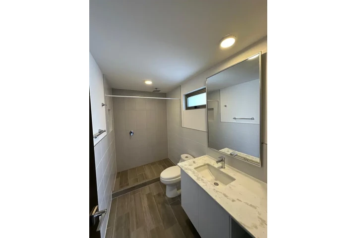 $1200 : Apartamento Nuevo en Renta en image 5