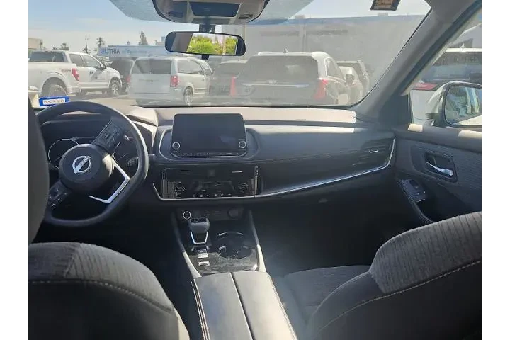 $18786 : Nissan Rogue 2022 SV 4dr Cro image 9