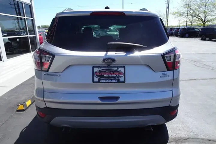 $11999 : 2018 Escape image 7