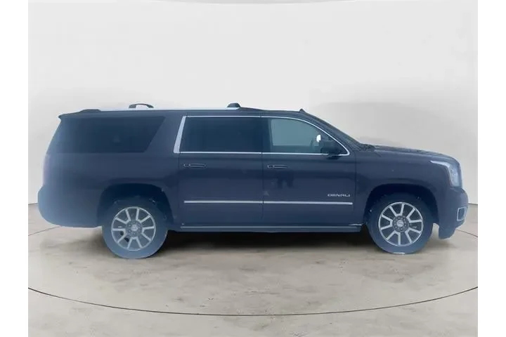 $26961 : GMC Yukon XL 2018 4x4 Denali image 6