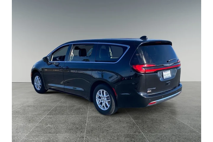 $28934 : Chrysler Pacifica 2023 Touri image 3