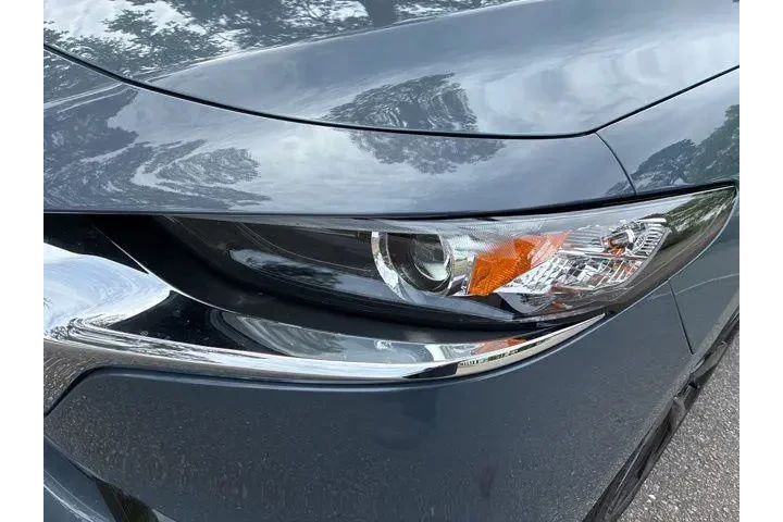 $27900 : Mazda Mazda3 Sedan 2025 AWD image 10