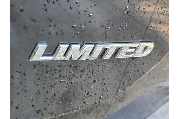 $13499 : Toyota RAV4 2015 Limited 4dr image 8