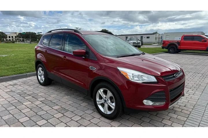 $4500 : 2016 Ford Escape SE AWD image 1
