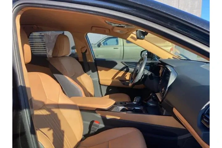 $39053 : Lexus NX 350 2024 AWD 4dr Cr image 9