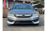 $10985 : Honda Accord 2017 LX 4dr Sed thumbnail