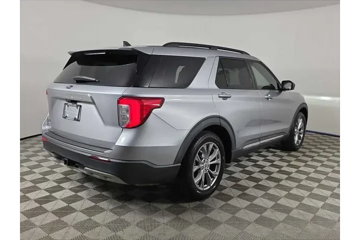 $25975 : Ford Explorer 2021 XLT 4dr S image 8