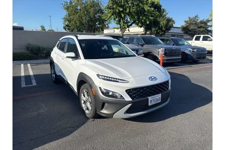 $19499 : Hyundai KONA 2023 AWD SEL 4d image 4