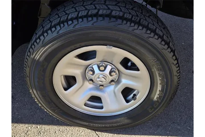 $20000 : Ram 1500 2019 4x2 Tradesman image 10