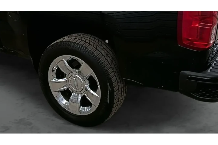 $35428 : Chevrolet Silverado 1500 201 image 9