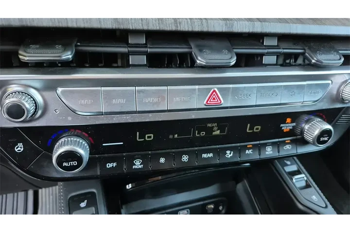 $39998 : Kia Telluride 2024 AWD EX 4d image 10