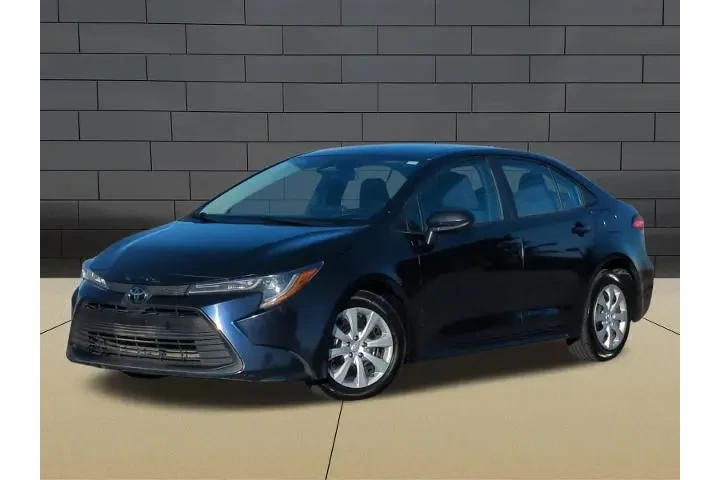 $19469 : Toyota Corolla 2023 LE 4dr S image 1