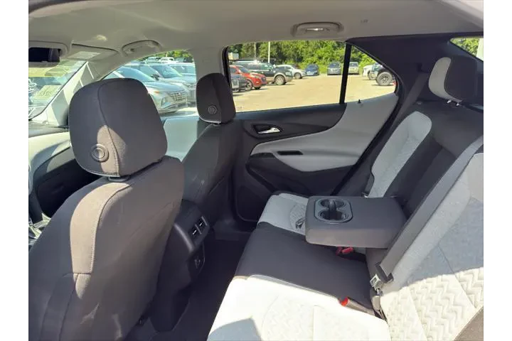 $19995 : Chevrolet Equinox 2023 4x4 L image 9