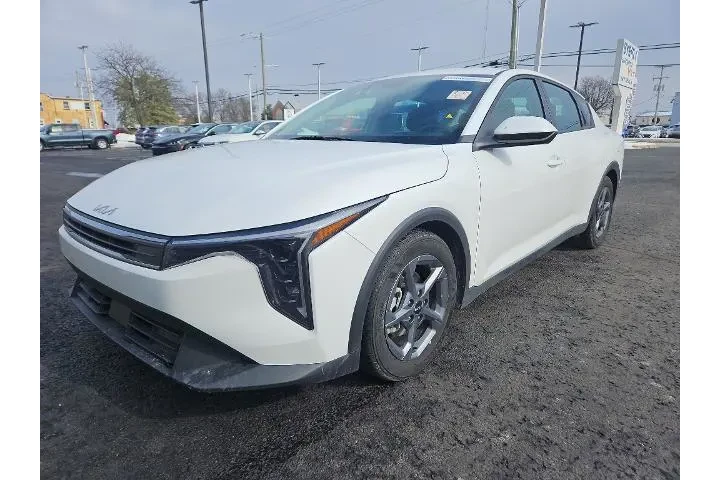 $19264 : Kia K4 2025 LXS 4dr Sedan image 4