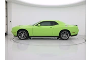 $26998 : Dodge Challenger 2023 SXT 2d thumbnail