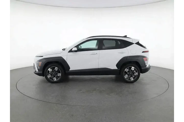 $18446 : Hyundai KONA 2024 SEL 4dr Cr image 6