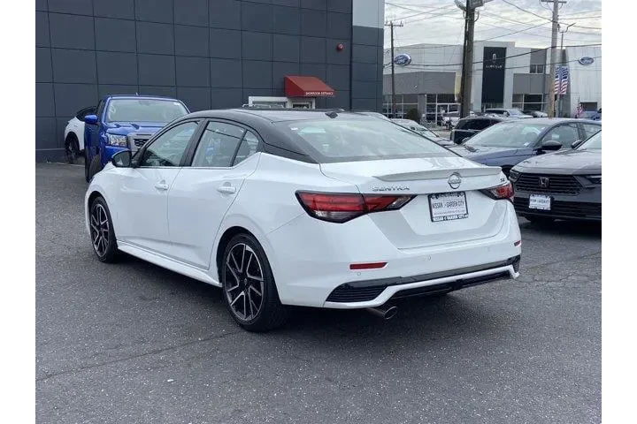 $18987 : Nissan Sentra 2025 SR 4dr Se image 6
