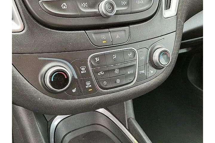 $19888 : Chevrolet Malibu 2024 LT 4dr image 10