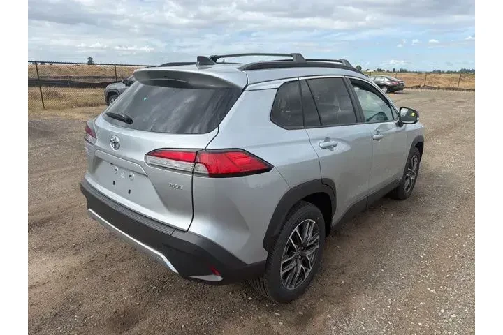 $36900 : Toyota Corolla Cross 2026 XL image 4