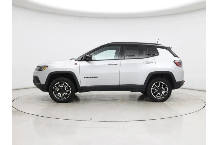 $21998 : Jeep Compass 2024 4x4 Trailh image 3