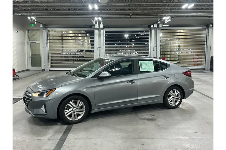 $100 : Hyundai ELANTRA 2019 Value E image 1
