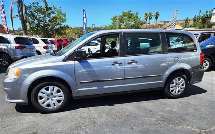 $13495 : 2014 Grand Caravan image 2