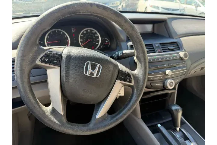 $6399 : Honda Accord 2009 LX 4dr Sed image 10