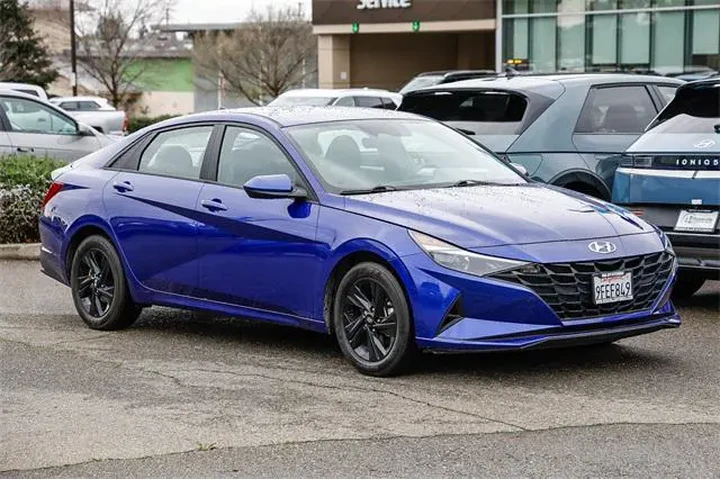$18991 : Hyundai ELANTRA 2023 SEL 4dr image 6